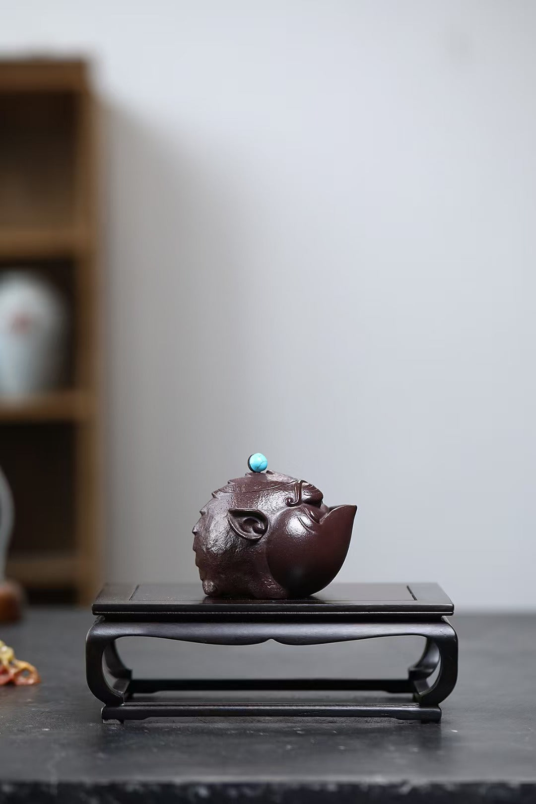 鲍玉华老紫泥全手工大师宝瓶壶 Fully handcrafted "Golden Toad Brings Blessings" Yixing Teapot – Made from Rare Aged Purple Clay -Lao Zini by Bao Yuhua,130ml