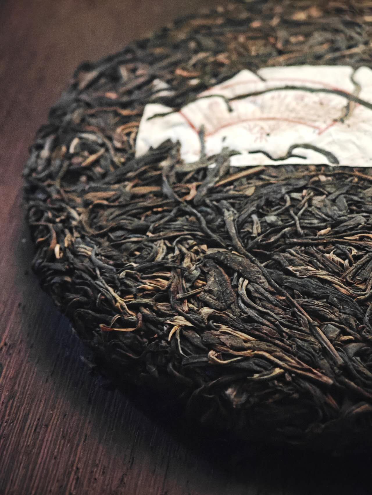 张毅顺时兴 2002 Zhang Yi " Shun Shi Xing - Chunjian", Rauw Pu erh ca. 400g Cake - 6leaves 357