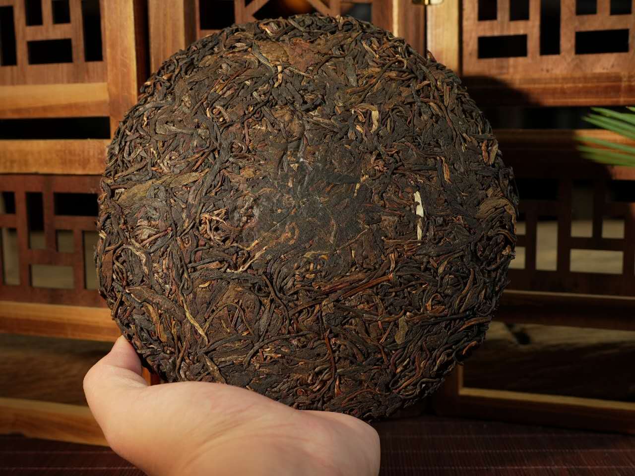 薄荷塘 生 2011 Gushu Sheng "Bohetang - Ancient Tree - Gaogan Gushu, Raw Pu erh", 357 Cake - 6leaves 357