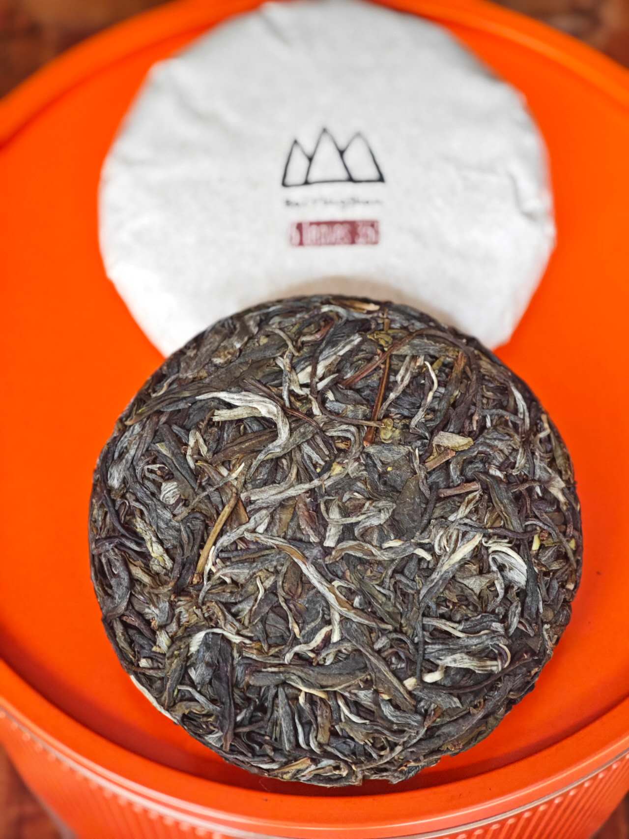 古树白莺山小饼 2025 Gushu Sheng "BaiYingShan"- over 300 year ancient Tree, Lincang, Yunnan, 100g Cake
