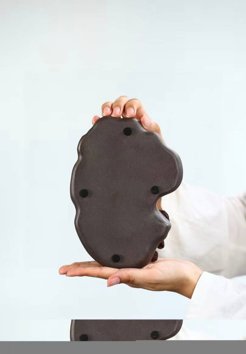 Toad-and-Ganoderma全手工灵蟾壶承 Yixing Handcrafted "Toad-and-Ganoderma" Tea Tray, by HeWeiBin