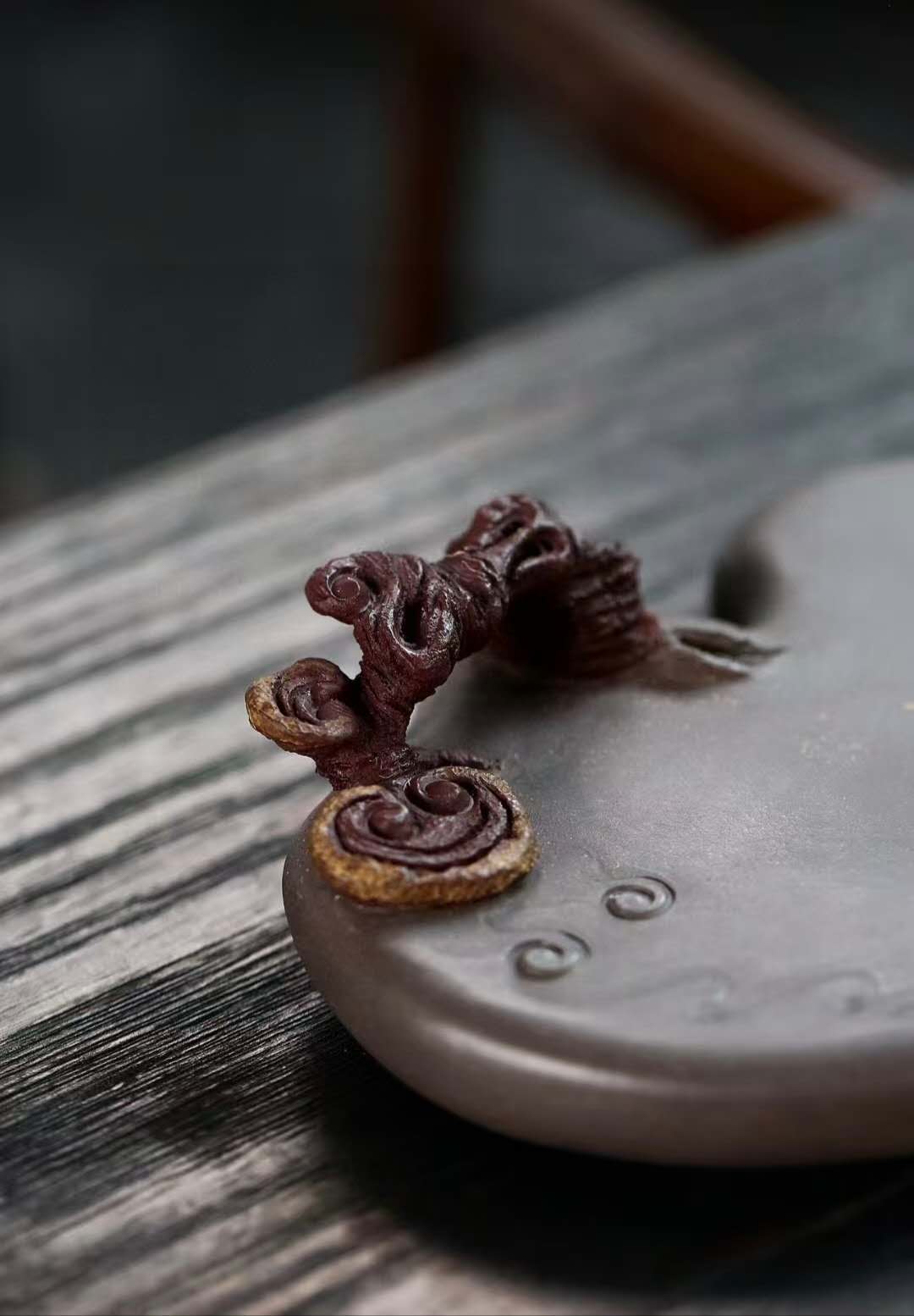 Toad-and-Ganoderma全手工灵蟾壶承 Yixing Handcrafted "Toad-and-Ganoderma" Tea Tray, by HeWeiBin