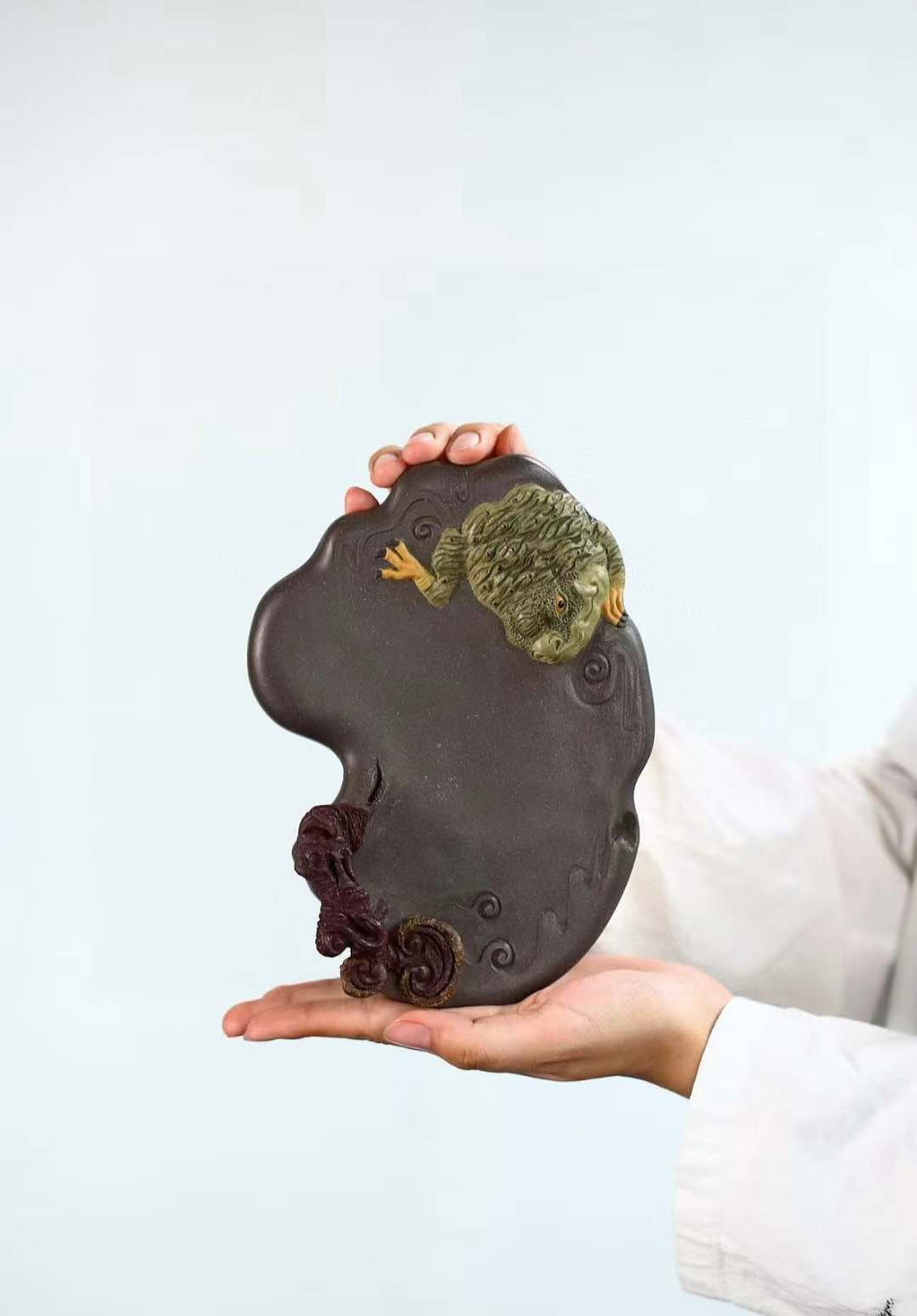 Toad-and-Ganoderma全手工灵蟾壶承 Yixing Handcrafted "Toad-and-Ganoderma" Tea Tray, by HeWeiBin