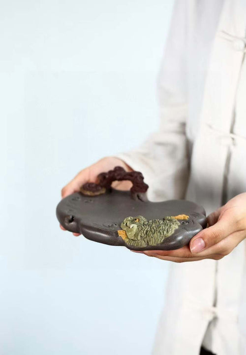 Toad-and-Ganoderma全手工灵蟾壶承 Yixing Handcrafted "Toad-and-Ganoderma" Tea Tray, by HeWeiBin