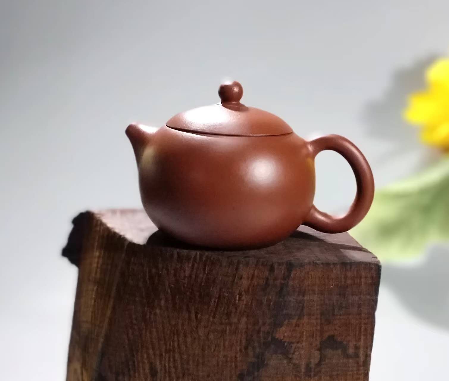 手工西施壶 徐凌霄  Handcrafted Dahongpao Zhuni clay Yixing Pot by Xulingxiao "Xi Shi", 150ml