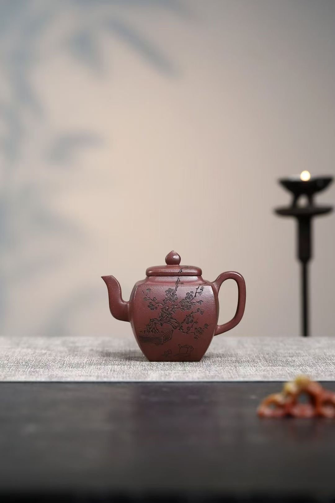 全手工大师壶 鲍玉华 Fully handcrafted Dicaoqing clay Yixing Pot by Baoyuhua "Square Pot", 170cc - 6leaves 357