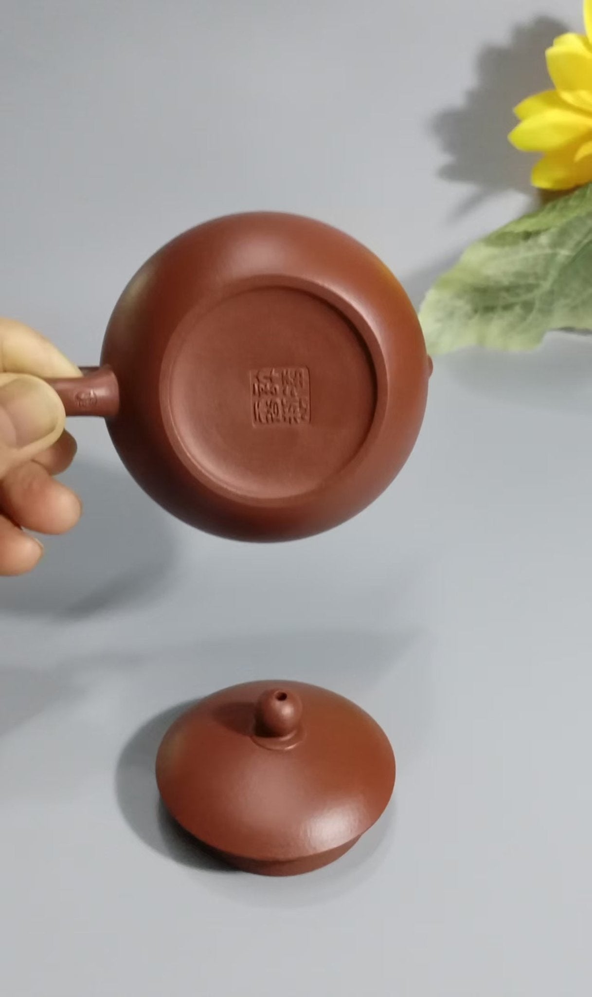 手工西施壶 徐凌霄 Handcrafted Dahongpao Zhuni clay Yixing Pot by Xulingxiao "Xi Shi", 150cc - 6leaves 357