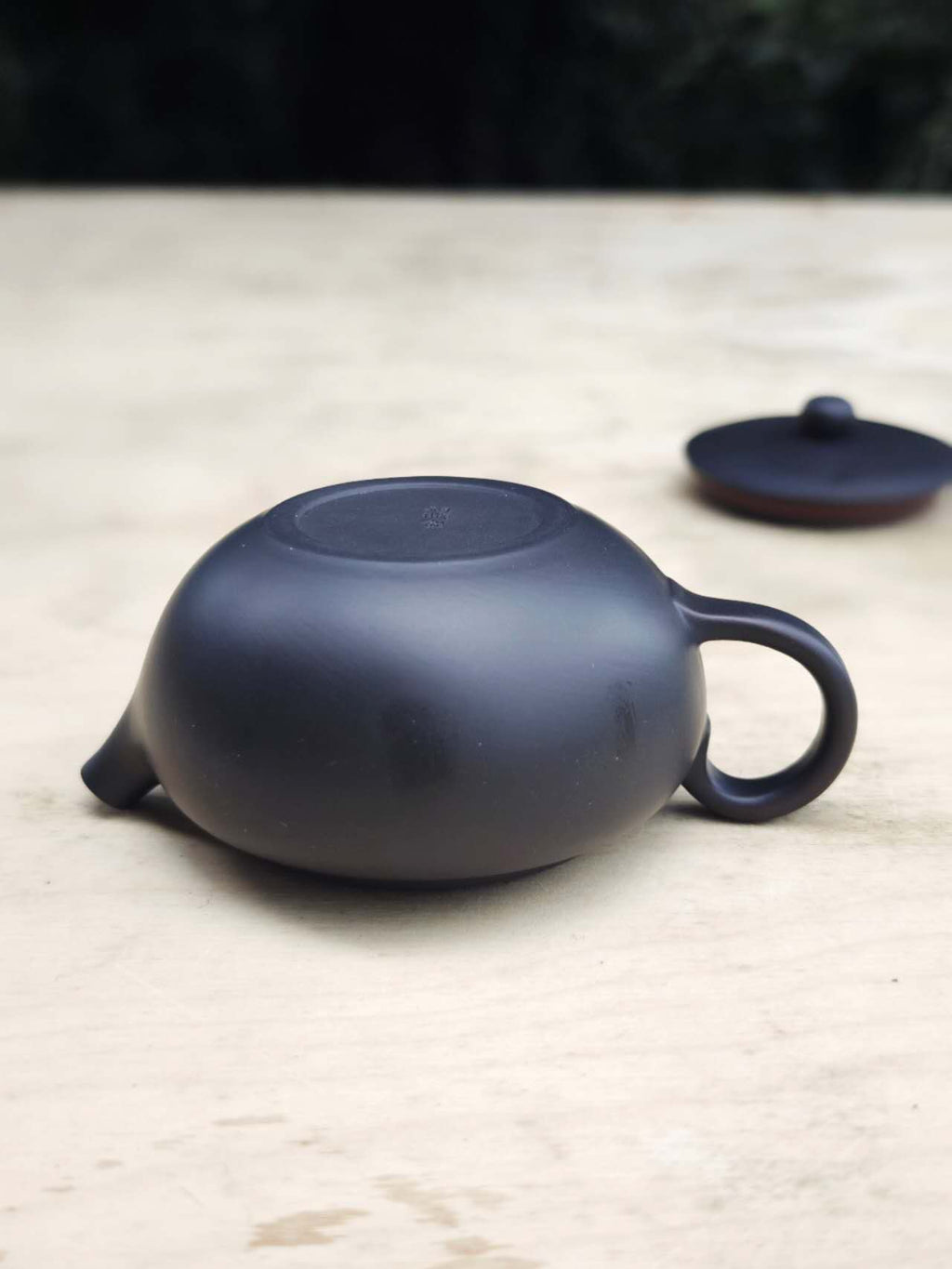 建水紫陶 全手工壶扁鼓 Jianshui Zitao Handmade Kanne "Flat drum", 160cc - 6leaves 357
