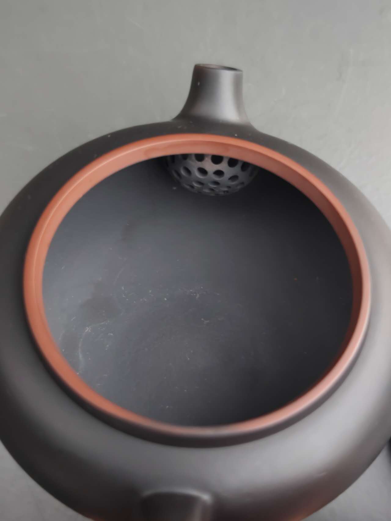 建水紫陶 全手工壶扁鼓 Jianshui Zitao Handmade Kanne "Flat drum", 160cc - 6leaves 357