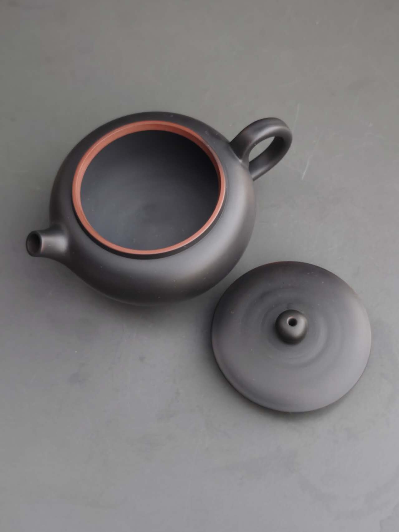 建水紫陶 全手工壶扁鼓 Jianshui Zitao Handmade Kanne "Flat drum", 160cc - 6leaves 357