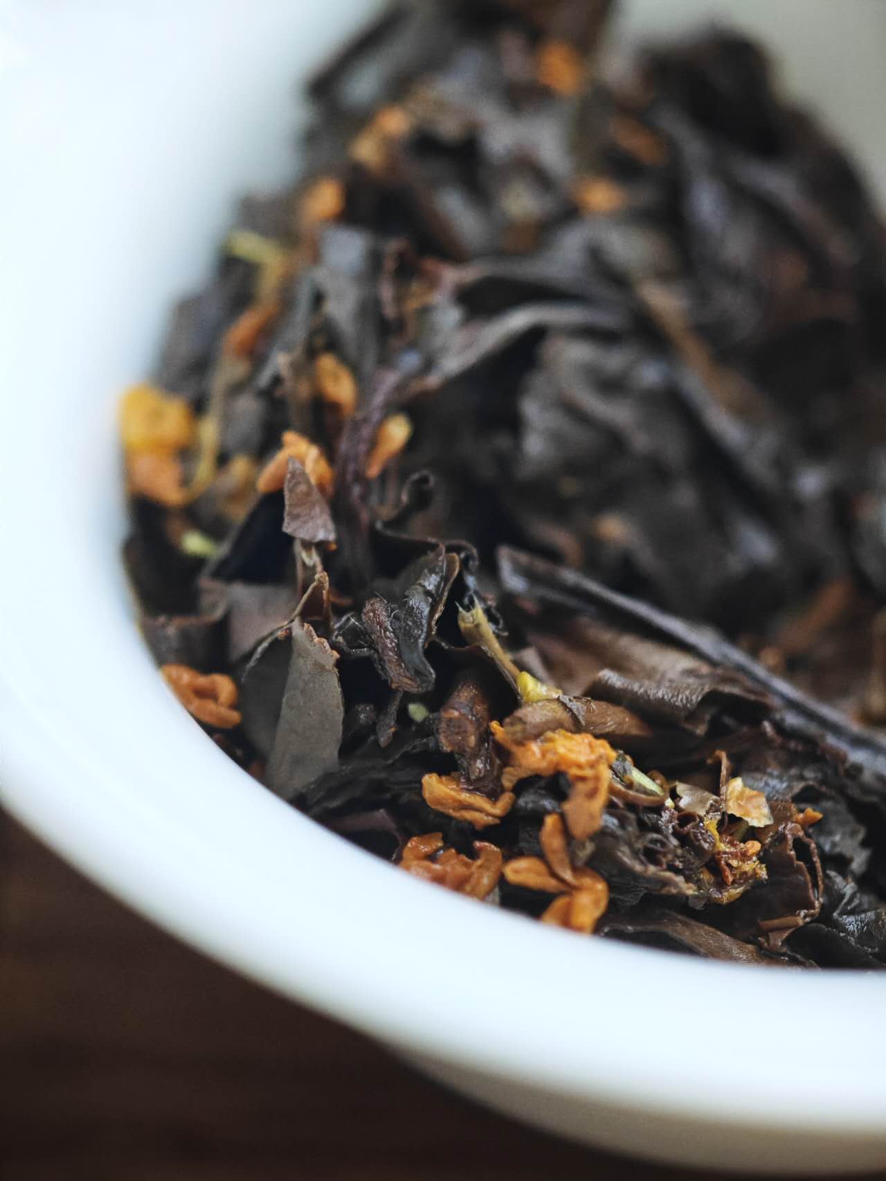 老白茶小饼干系列 Lao Baicha series with 5 variety: Original /Jasmine /Osmanthus /Rose/ Chenpi , 4 Pieces per Variety ( 5g per piece), 20 pieces in a Package - 6leaves 357